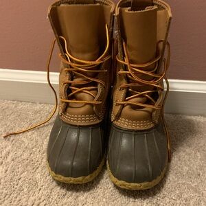 LL Bean Women's Duck Boots Sz 6.5 8" shaft